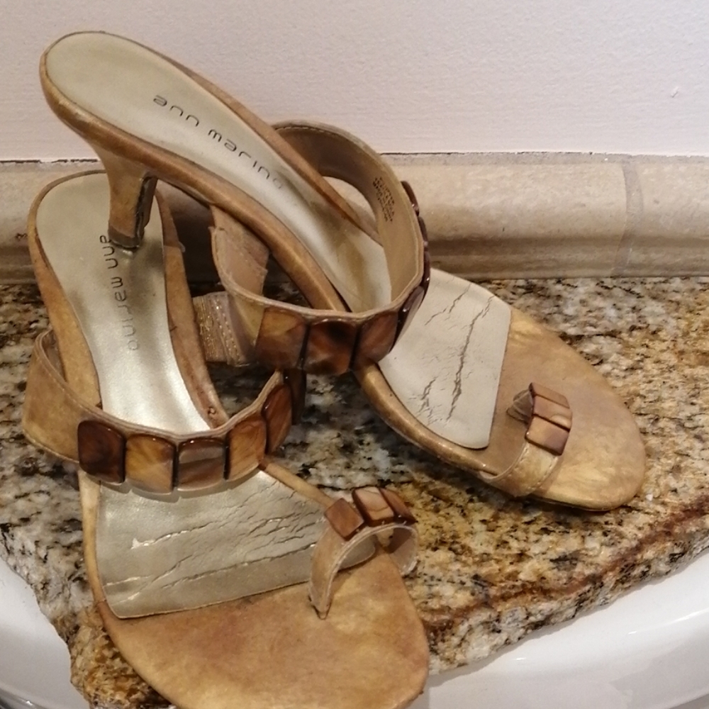 Ladies sandle